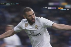 拉什福德头球进球：战术智慧与团队精神典范